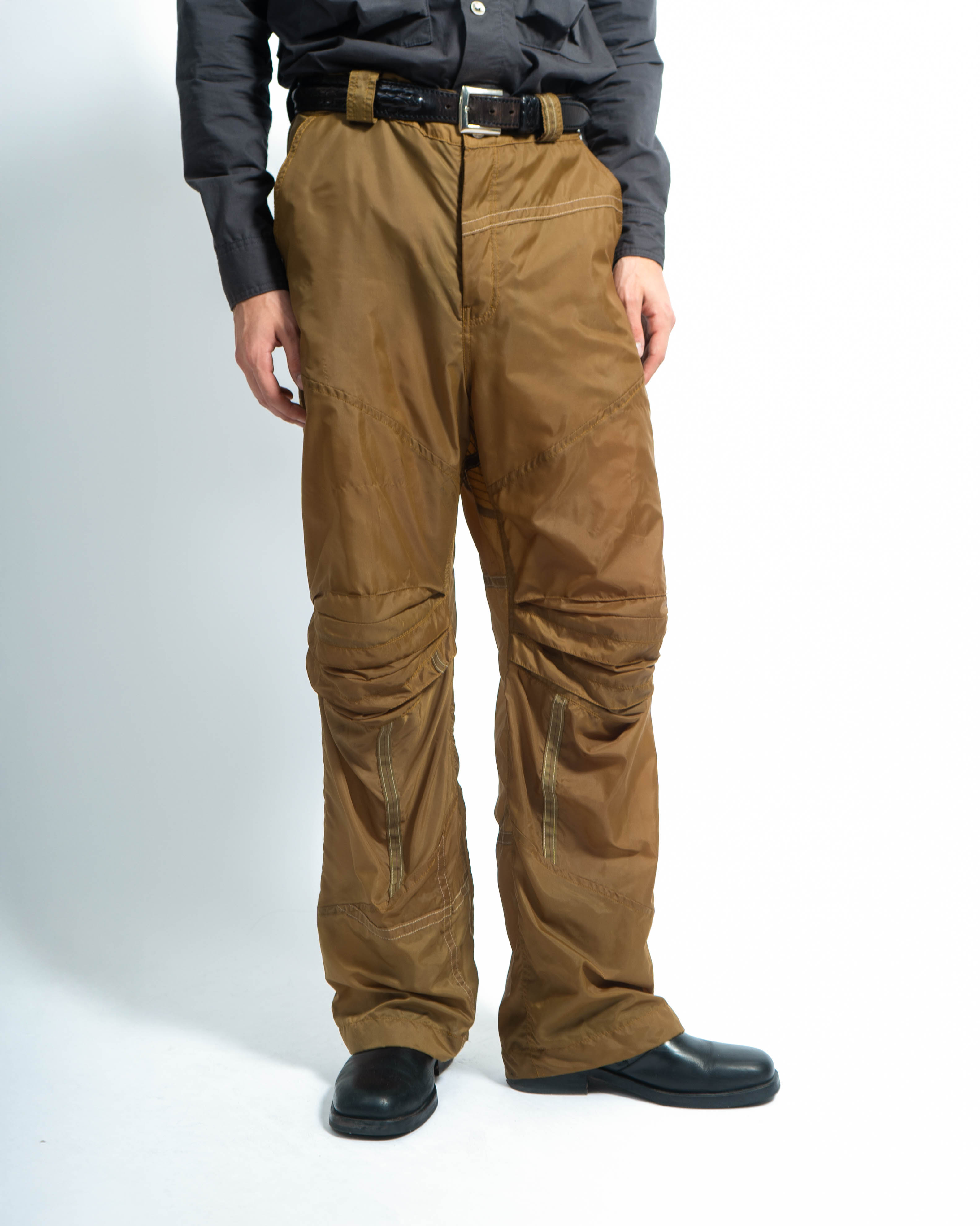 PARACHUTE X CARGOS