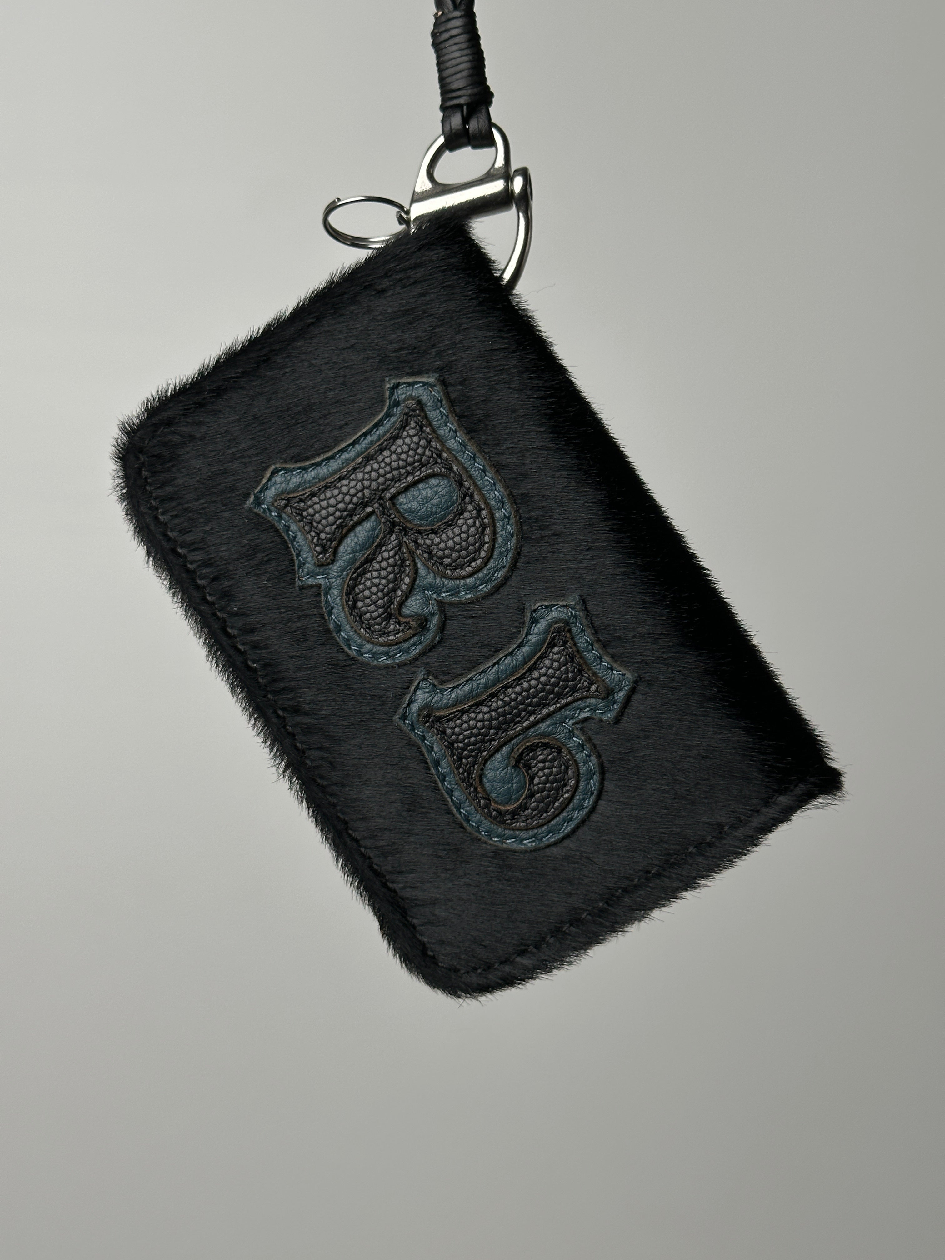 R L WALLET